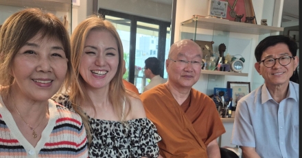 가수 유리, '직지'에 대해 아시나요? '직지 가수'로 직지 홍보에 모든 것 바칠 것~.